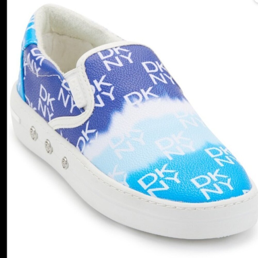 DKNY Case Womens Low Top Lifestyle Casual And Fashion Sneakers